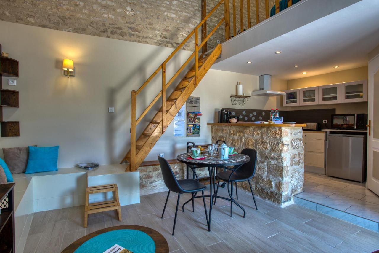 Domaine Des Pierres Blanches - Gite La Salamandre Vila Carlux Exterior foto